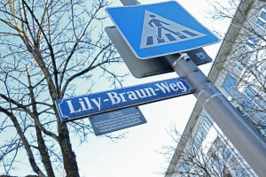 Nach der Sozialdemokratin Lily Braun wurde ein Weg im Oberwiesenfeld benannt (Foto: FacesbyFrank)